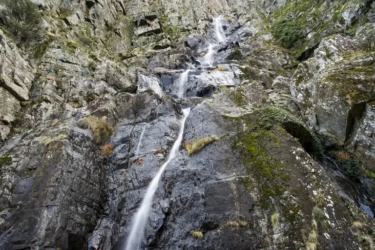 Descubre la cascada de la Meancera en las Hurdes